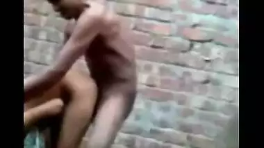 Village girl outdoor indiansex with lover