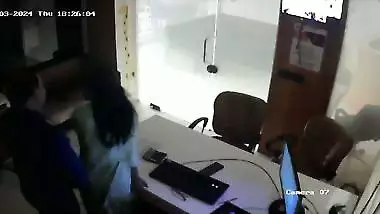 Indian office sex of boss and employee fucking in the cabin