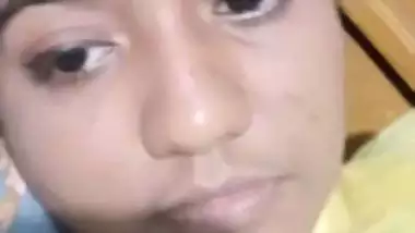 Village GF topless selfie for boyfriend exposed