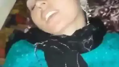 Bengali Boudi bald pussy viral fucking with horny face