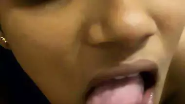 Desi Bank staff blowjob video – 2