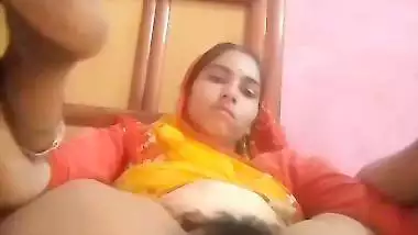 Marathi bhabhi pussy with dense hair like forest