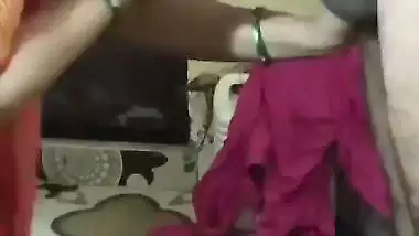 Madurai lady gives a Tamil blowjob to her brother in law