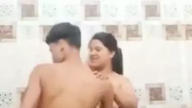 Bathroom mein chudai XXX