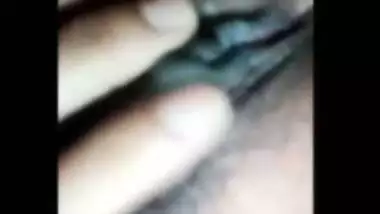 Sexy Assamese slut nude pussy play video call
