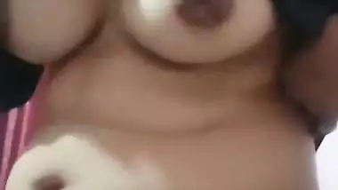 Sexy maal naked show for her boyfriend viral MMS