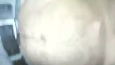Large arse Indian wife naked MMS movie scene
