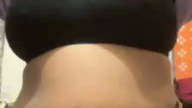 Paid live cam show of sexy Indian girl nude seduction