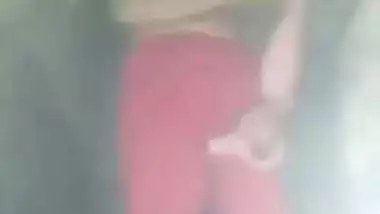 Chubby bhabhi pink pussy showing viral video making