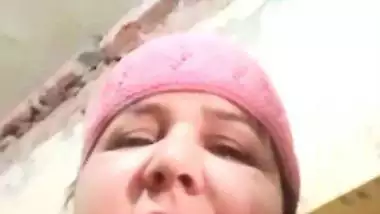 Mature MILF nude selfie taken for Facebook boyfriend