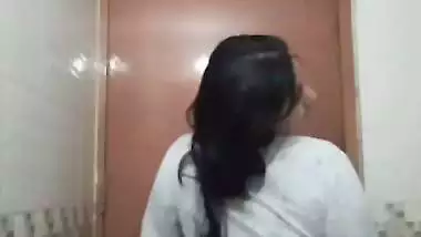 Tanker bhabhi video making of her going topless