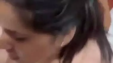 Kinky guy drops his cum on his GF’s face in Punjabi sex