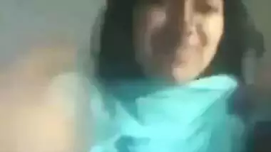 College GF exposing naked for BF to avoid breakup
