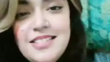 Smoking Bengali girl sucking big boobs and nude pussy show