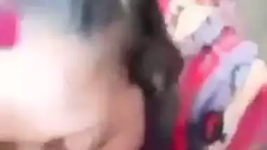 A quick desi blowjob of Bihari Bhabhi to her lover