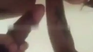 Village lady enjoys deep blowjob and desi chudai